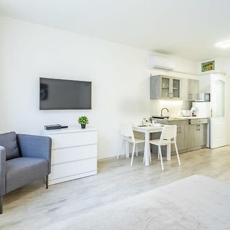 Convenient 2-Room Central Apartment Budapest Luaran gambar