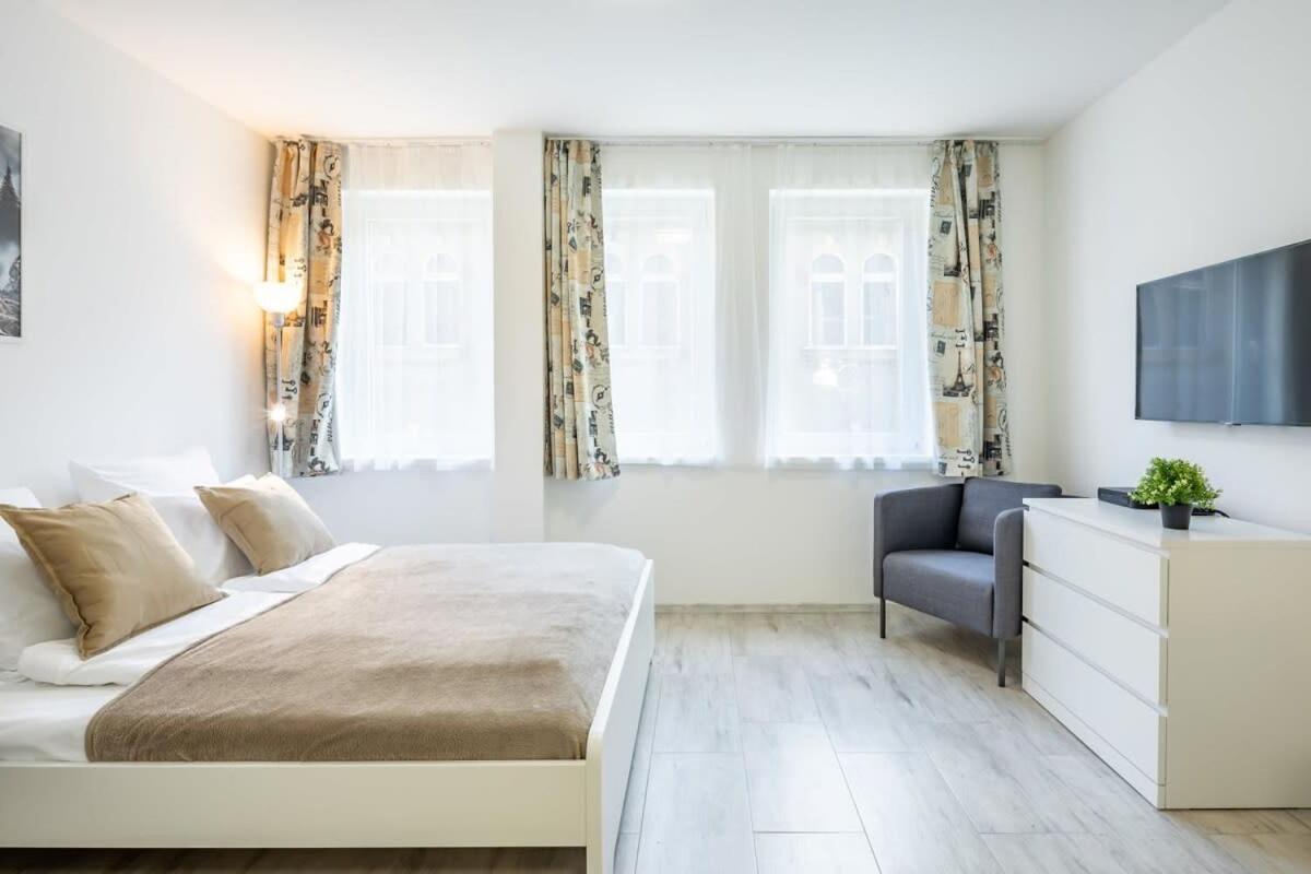 Convenient 2-Room Central Apartment Budapest Luaran gambar